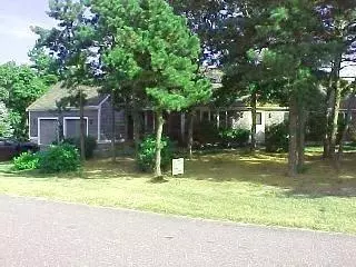 112 Meadowbrook Rd, Mashpee, MA 02649 photo 2