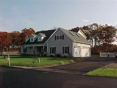 26 Weatherdeck Dr, Bourne, MA 02532 photo 1