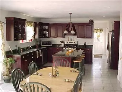 26 Weatherdeck Dr, Bourne, MA 02532 photo 4