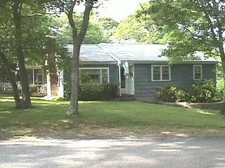 26 Sylvia Ln, Centerville, MA 02632 photo 1