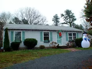 39 Highview Ave, Mashpee, MA 02649 photo 1