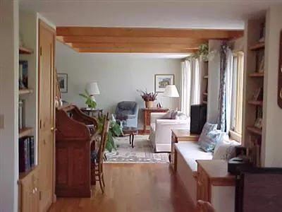 9 Emerson Ave, Bourne, MA 02532 photo 2