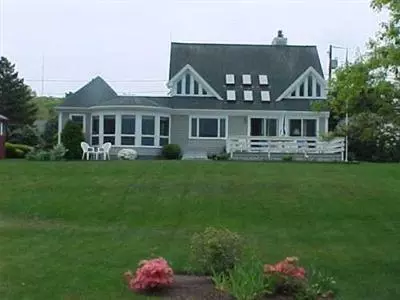 9 Emerson Ave, Bourne, MA 02532 photo 5