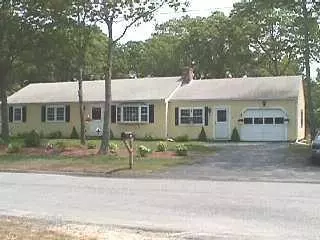 124 E Osterville Rd, Osterville, MA 02655 photo 2