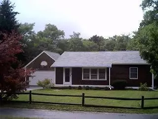 122 Main St, Mashpee, MA 02649 photo 1