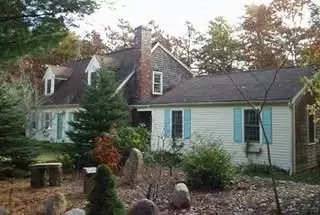 614 Old Barnstable Rd, Mashpee, MA 02649 photo 1