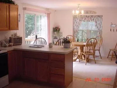 226 Algonquin Ave, Mashpee, MA 02649 photo 4