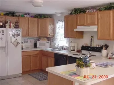 226 Algonquin Ave, Mashpee, MA 02649 photo 2