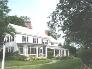 539 Main St, Centerville, MA 02632 photo 1