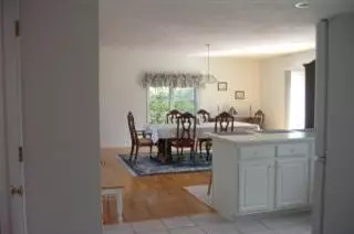 5 Meadowbrook Rd, Mashpee, MA 02649 photo 4