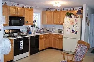 32 Sewall Dr, Mashpee, MA 02649 photo 2