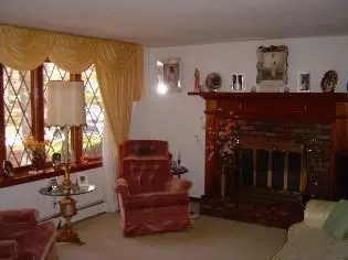 108 Pond Cir, Mashpee, MA 02649 photo 3