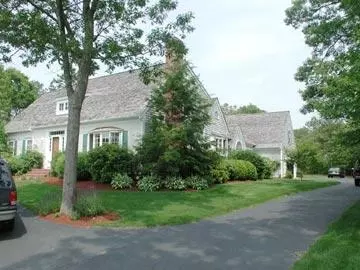 86 Whitmar Rd, Cotuit, MA 02635 photo 1