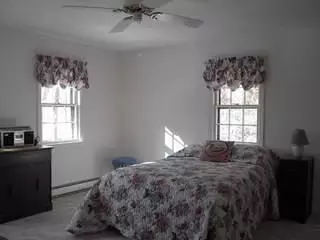 95 Ralyn Rd, Cotuit, MA 02635 photo 8