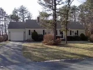 95 Ralyn Rd, Cotuit, MA 02635 photo 3