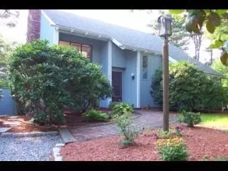 141 The Paddock Cir, Mashpee, MA 02649 photo 2