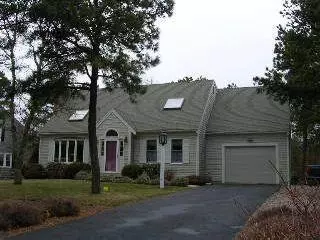 20 Meadowbrook Rd, Mashpee, MA 02649 photo 1