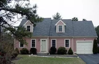 289 Simons Narrow Rd, Mashpee, MA 02649 photo 1