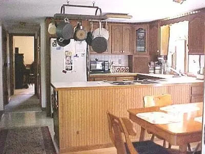 57 Cromesett Rd, Wareham, MA 02571 photo 4