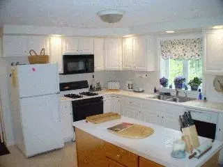 844 Putnam Ave, Cotuit, MA 02635 photo 2