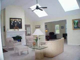 844 Putnam Ave, Cotuit, MA 02635 photo 4