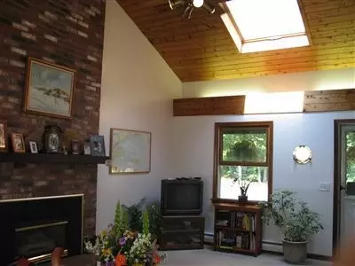 124 Captain Carletons Rd, Cotuit, MA 02635 photo 6