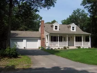 7 Edgewater Rd, Mashpee, MA 02649 photo 1