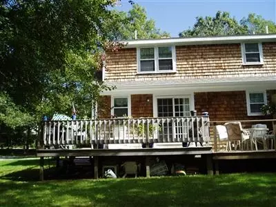 697 Old Stage Rd, Centerville, MA 02632 photo 2