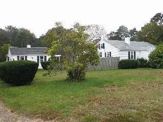 276 Phinneys Ln, Centerville, MA 02632 photo 1