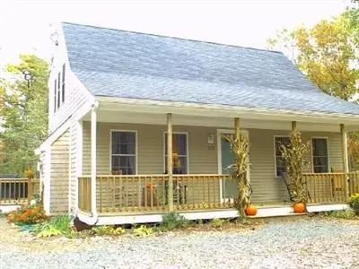 593 Main St, Mashpee, MA 02649 photo 1
