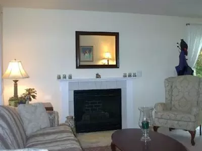 593 Main St, Mashpee, MA 02649 photo 4
