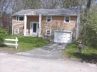 3 Alden Rd, Wareham, MA 02571 photo 1