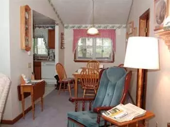603 Skunknet Rd, Centerville, MA 02632 photo 3