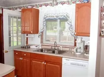 603 Skunknet Rd, Centerville, MA 02632 photo 5