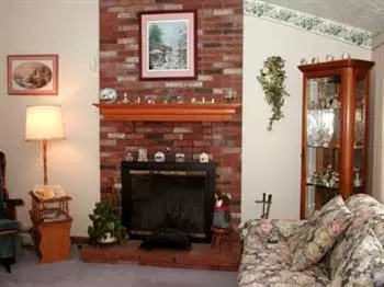 603 Skunknet Rd, Centerville, MA 02632 photo 2