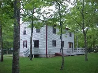 2 Rainbow Cir, Monument Beach, MA 02553 photo 2