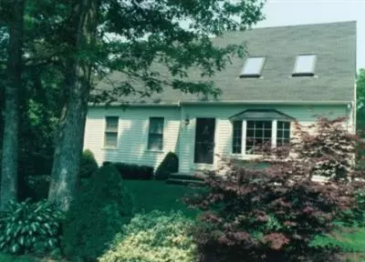 37 Viola Ln, Marstons Mills, MA 02648 photo 1