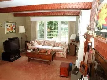 313 Cotuit Bay Dr, Cotuit, MA 02635 photo 6