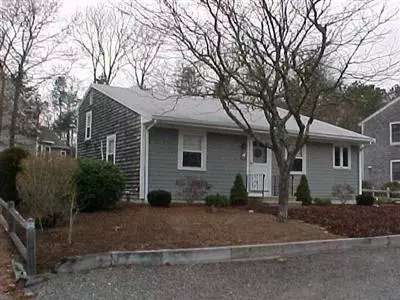 47 Uncle Edwards Rd, Mashpee, MA 02649 photo 1