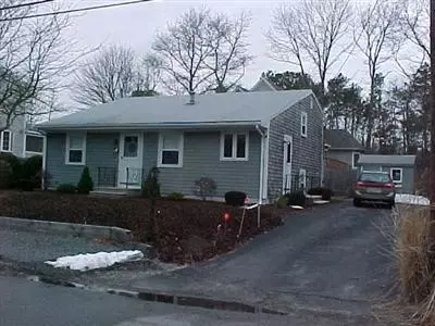 47 Uncle Edwards Rd, Mashpee, MA 02649 photo 2