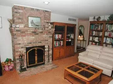 940 Old Post Rd, Cotuit, MA 02635 photo 6
