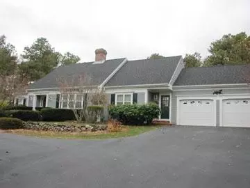 940 Old Post Rd, Cotuit, MA 02635 photo 1