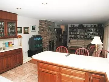 940 Old Post Rd, Cotuit, MA 02635 photo 5