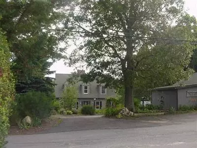14 Cotuit Rd, Bourne, MA 02532 photo 3