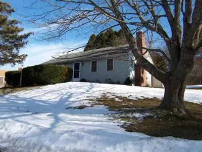 57 Daisy Hill Rd, Hyannis, MA 02601 photo 1