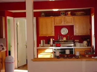 2 Florence St, Wareham, MA 02571 photo 5