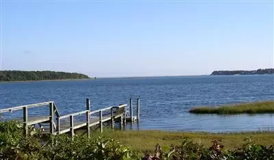 98 Tracey Rd, Cotuit, MA 02635 photo 1