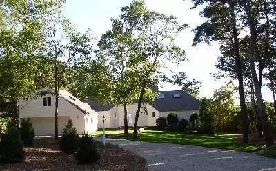 98 Tracey Rd, Cotuit, MA 02635 photo 3