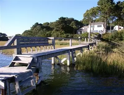 98 Tracey Rd, Cotuit, MA 02635 photo 4