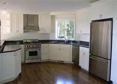 98 Tracey Rd, Cotuit, MA 02635 photo 5
